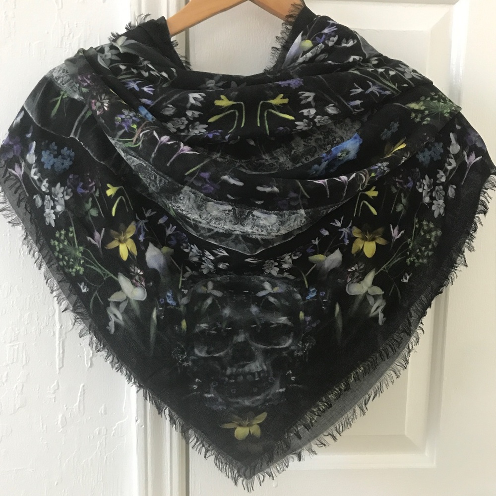 Alexander McQueen Floral and Skull Scarf